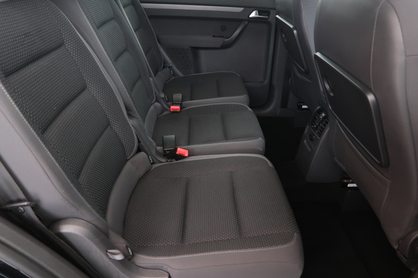 Volkswagen Touran, 2012