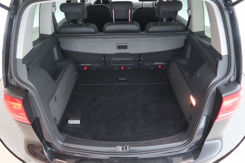 Volkswagen Touran, 2012