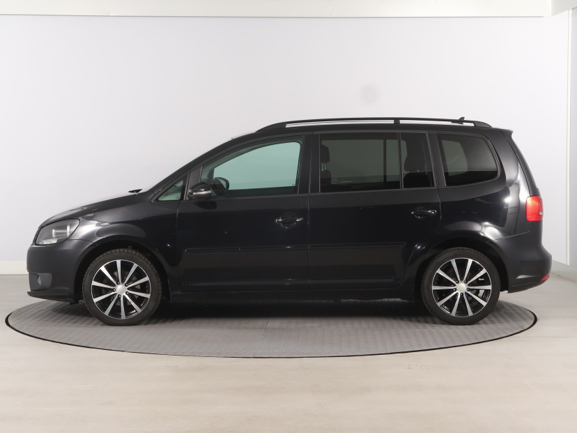 Volkswagen Touran, 2012