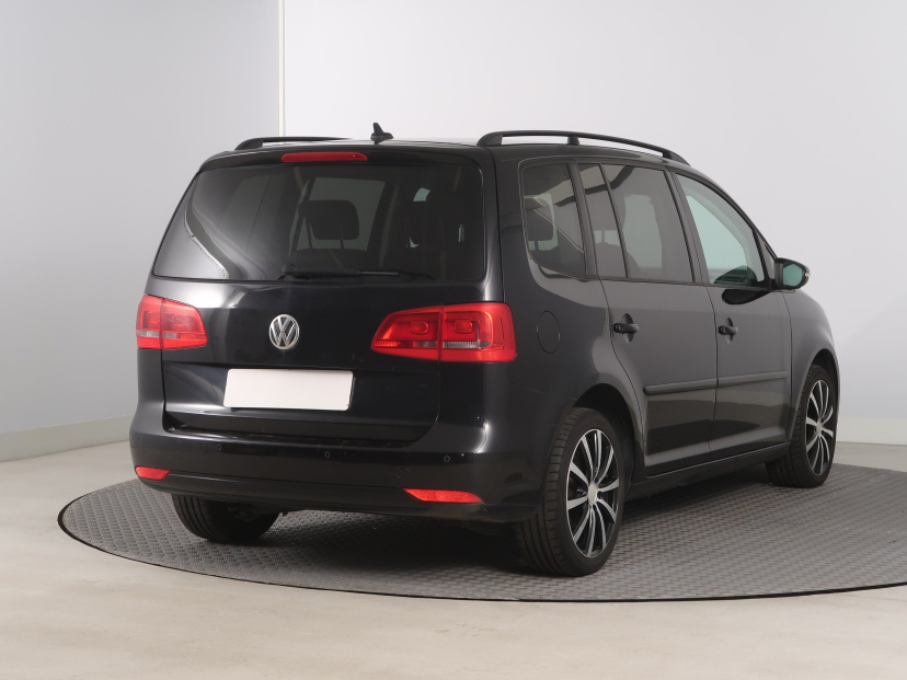 Volkswagen Touran, 2012
