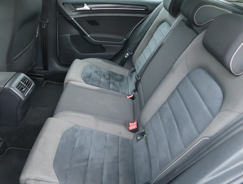 Volkswagen Golf, 2014