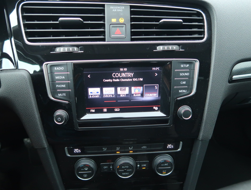 Volkswagen Golf, 2014