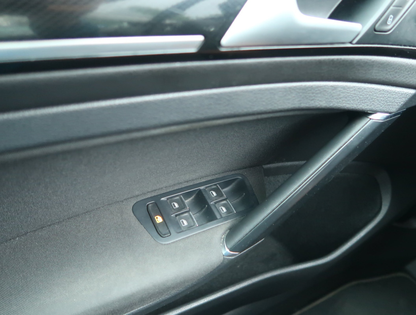 Volkswagen Golf, 2014