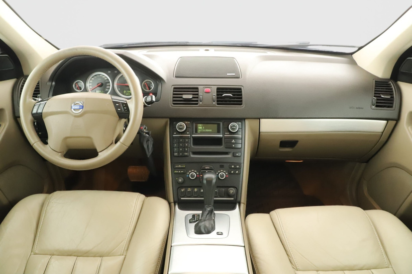 Volvo XC90, 2010