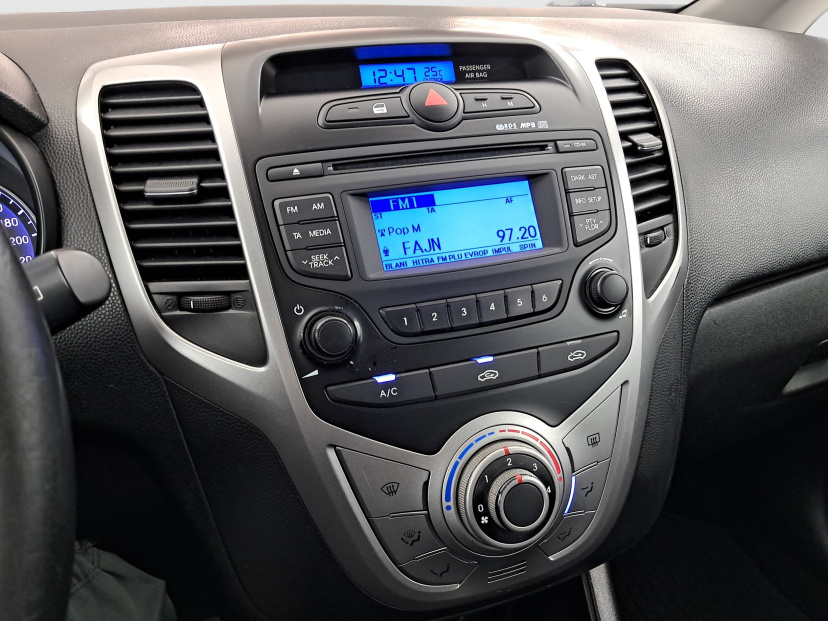 Hyundai ix20, 2012