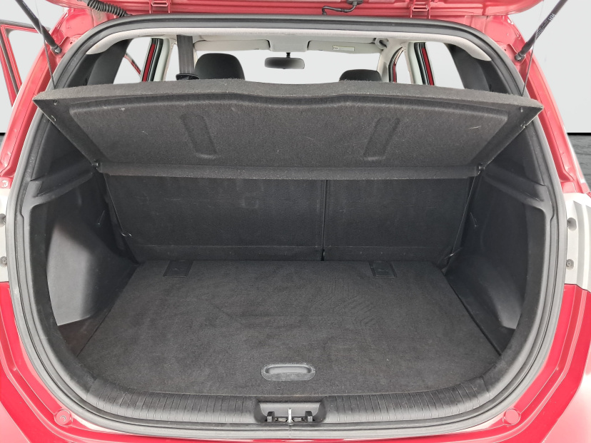 Hyundai ix20, 2012