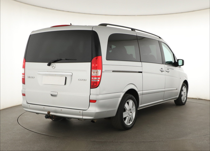 Mercedes-Benz Viano, 2010