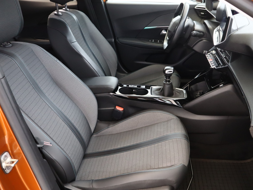 Peugeot 2008, 2021
