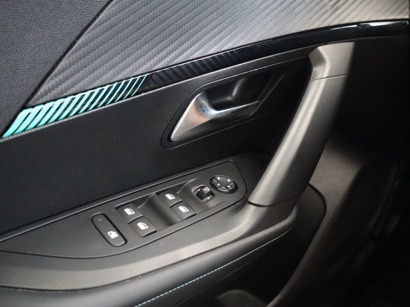Peugeot 2008, 2021