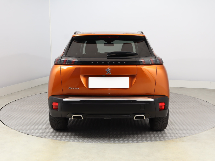 Peugeot 2008, 2021