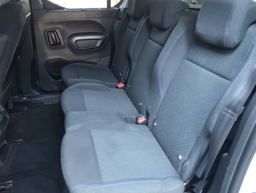 Peugeot Rifter, 2019