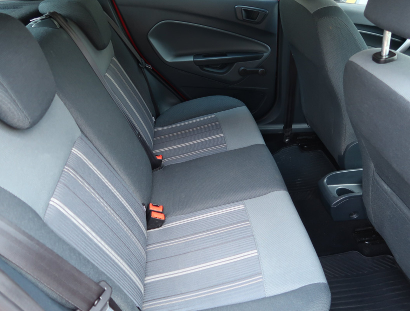Ford Fiesta, 2010