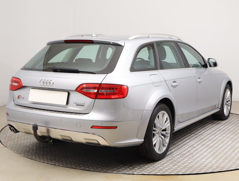 Audi A4 Allroad, 2015