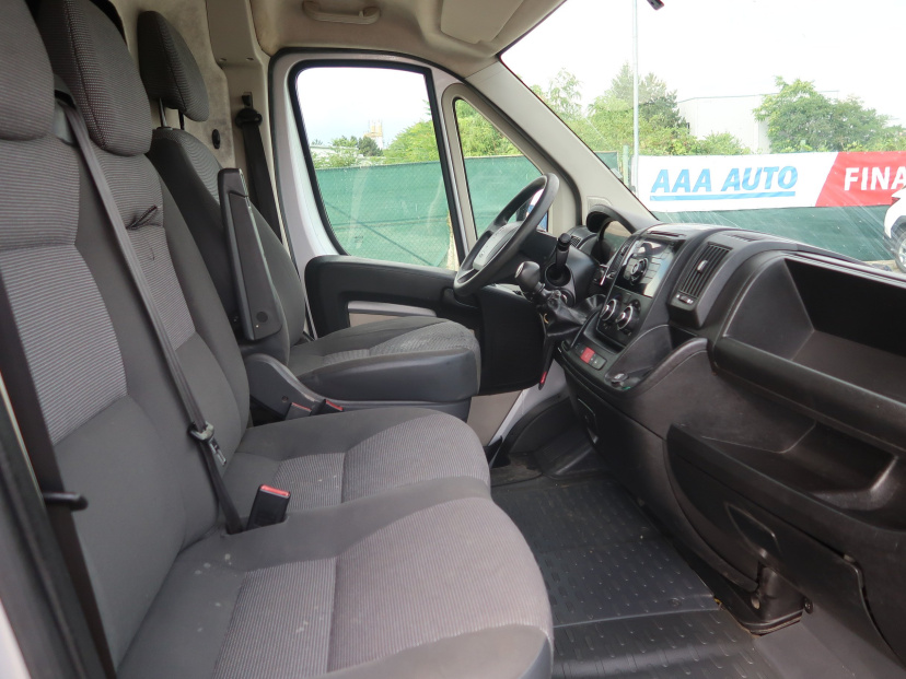 Peugeot Boxer, 2012