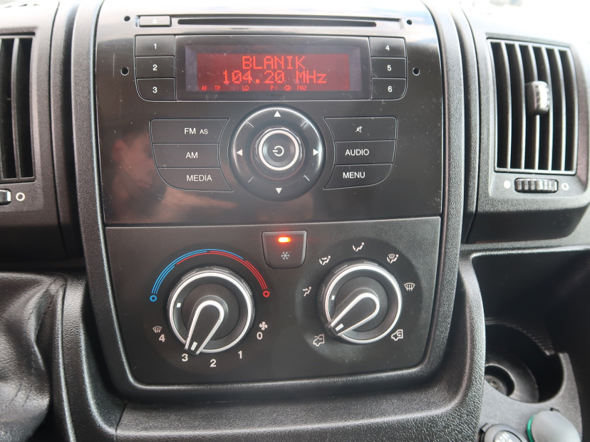 Peugeot Boxer, 2012