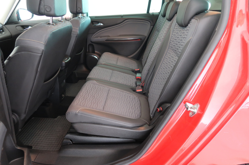 Opel Zafira Tourer, 2012
