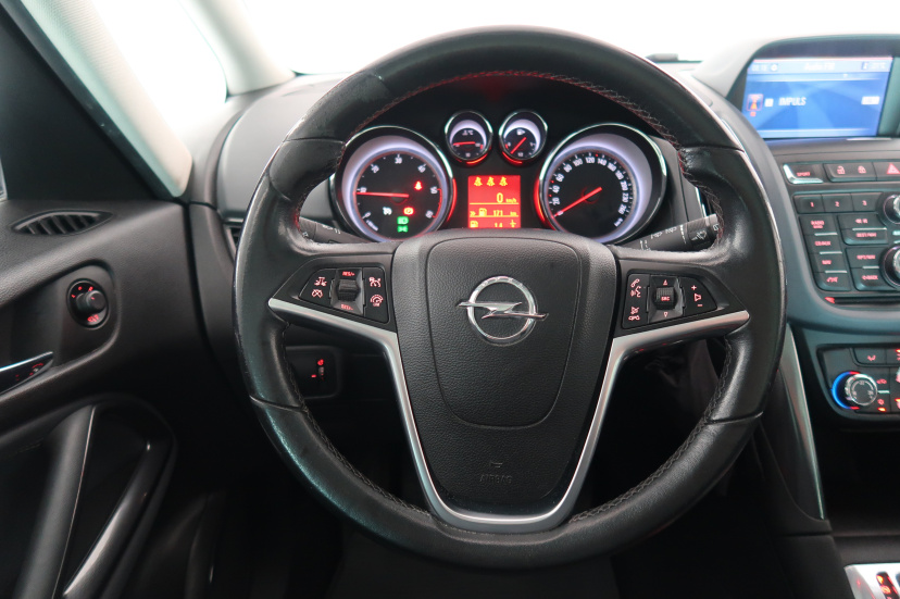 Opel Zafira Tourer, 2012
