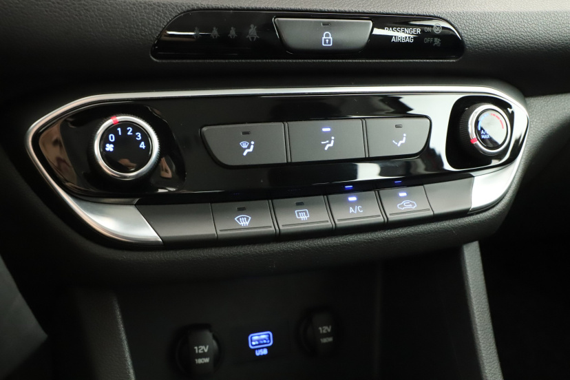 Hyundai i30, 2021