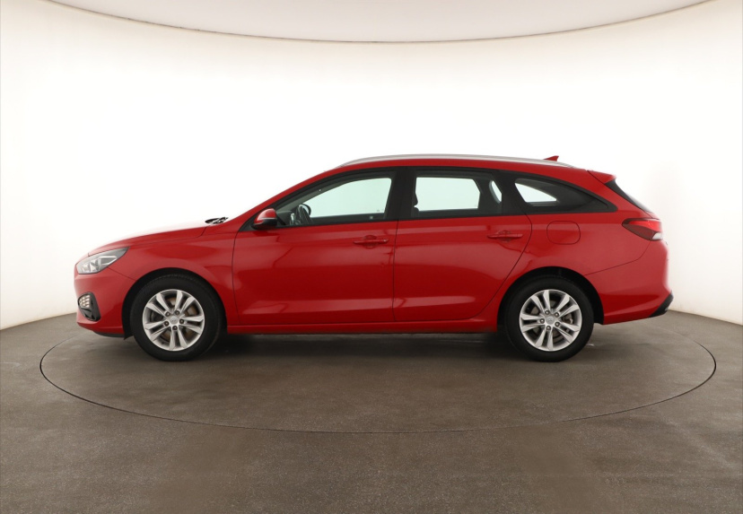 Hyundai i30, 2021