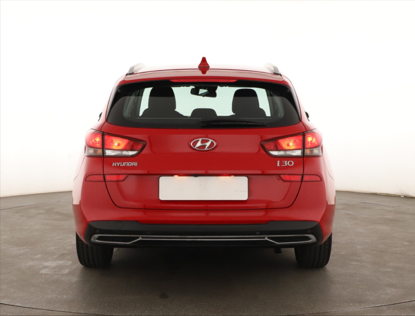 Hyundai i30, 2021