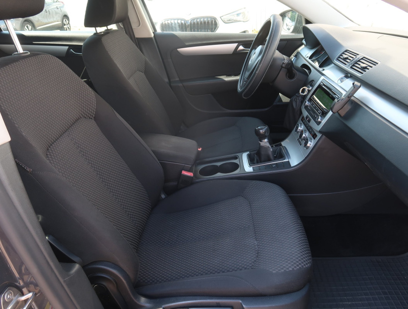 Volkswagen Passat, 2012