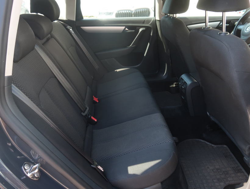 Volkswagen Passat, 2012