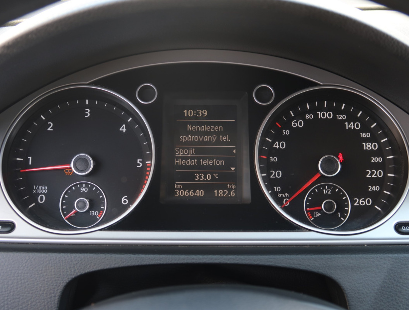 Volkswagen Passat, 2012