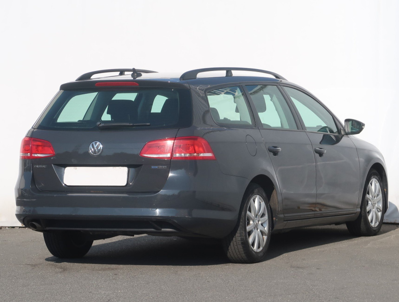 Volkswagen Passat, 2012
