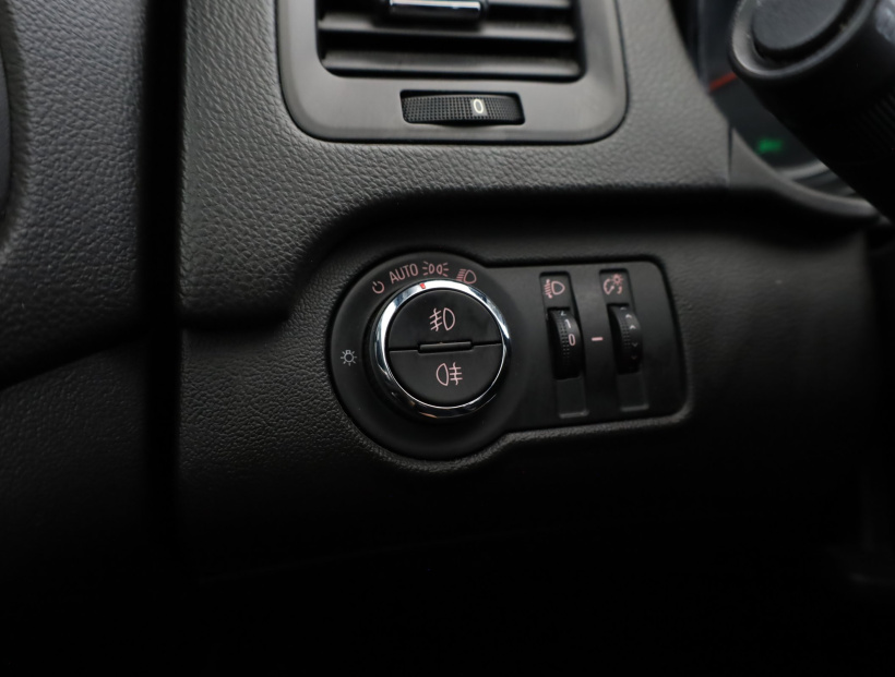 Opel Insignia, 2011