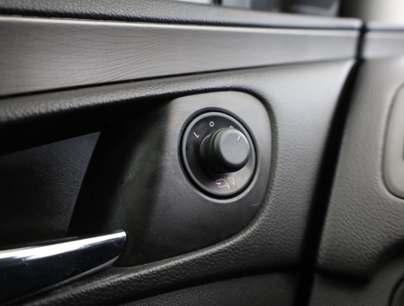 Opel Insignia, 2011