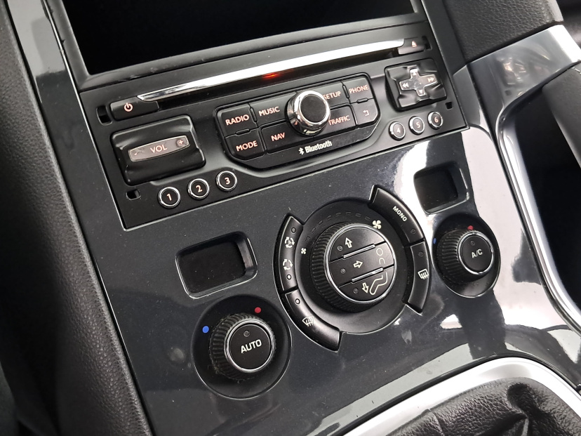 Peugeot 3008, 2014
