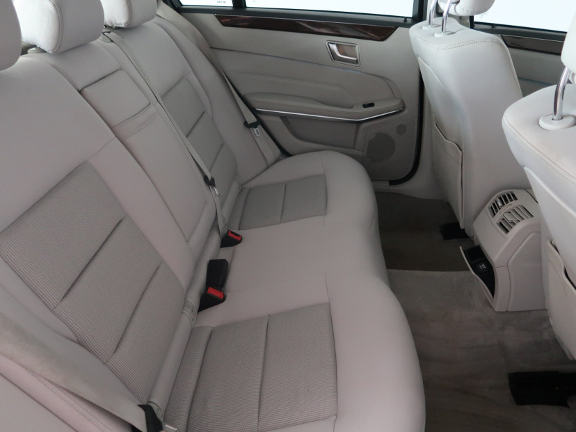 Mercedes-Benz E, 2015