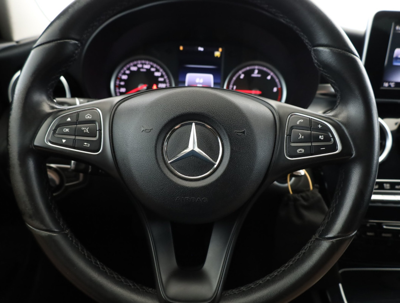 Mercedes-Benz C, 2016