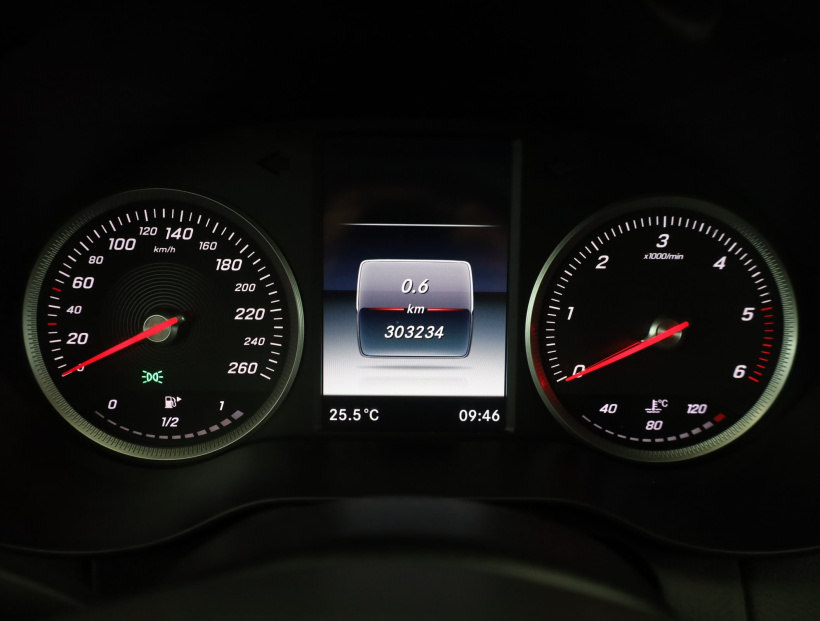 Mercedes-Benz C, 2016