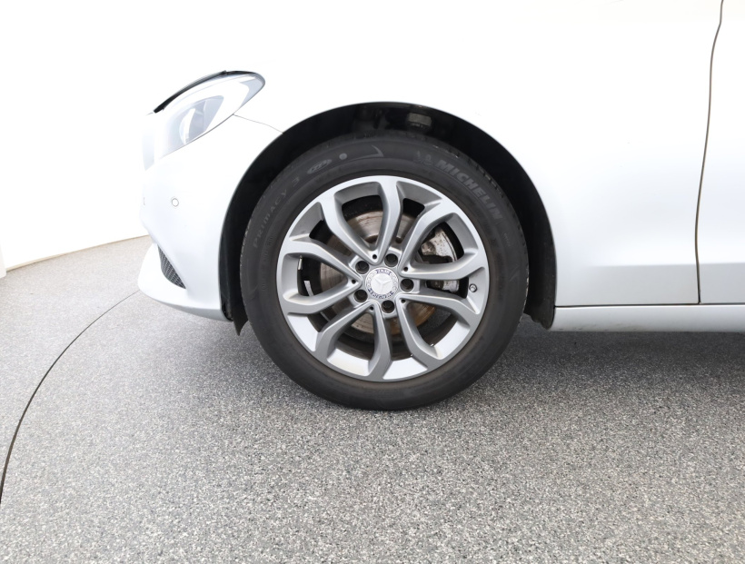 Mercedes-Benz C, 2016