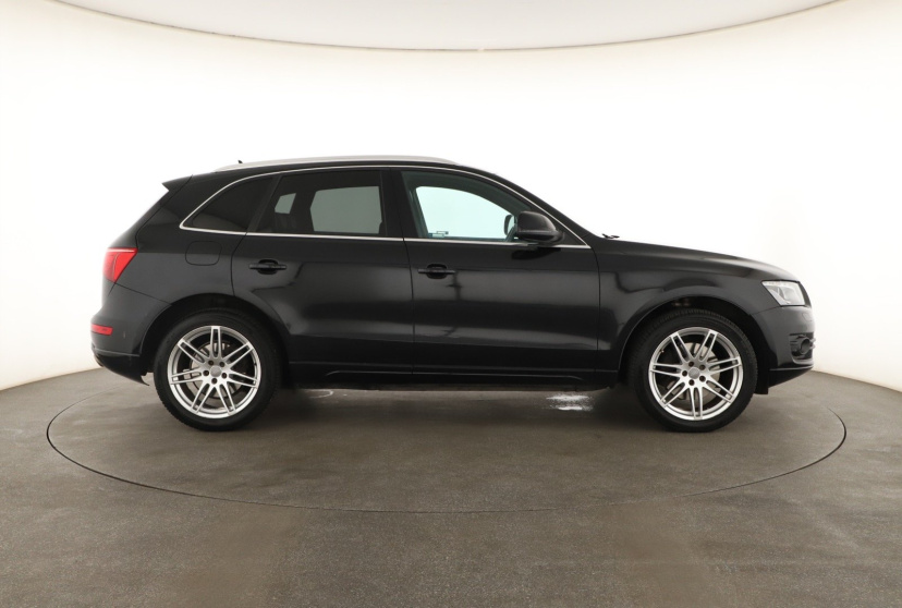 Audi Q5, 2011