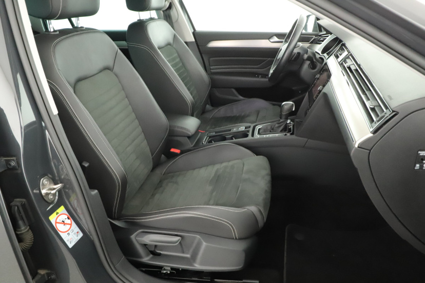 Volkswagen Passat, 2021