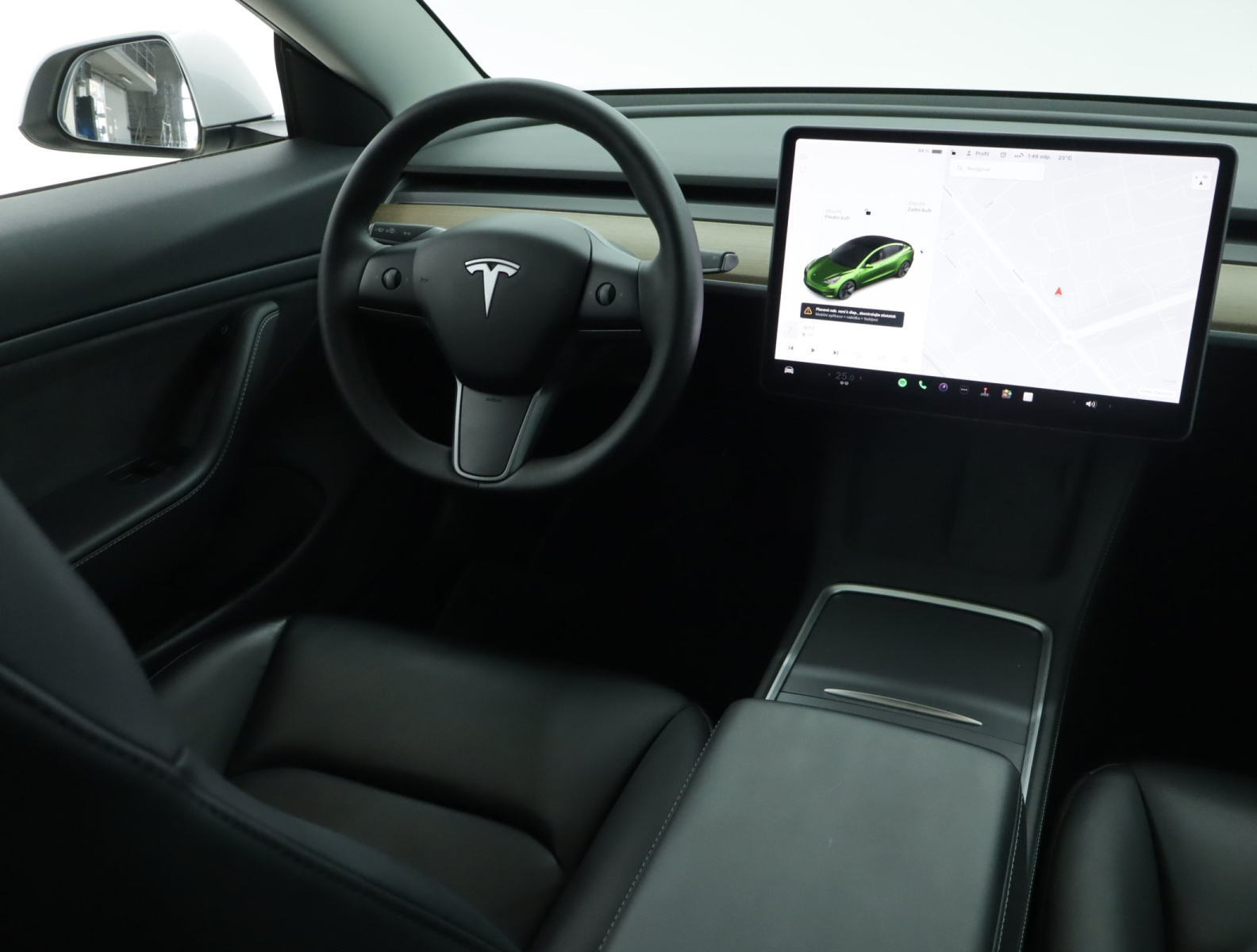 Tesla Model 3 Long Range AWD – fotografie 9