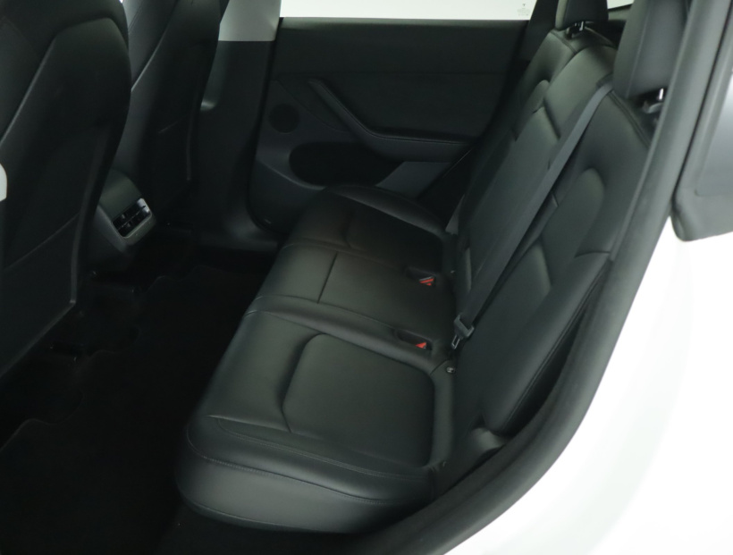 Tesla Model Y, 2023