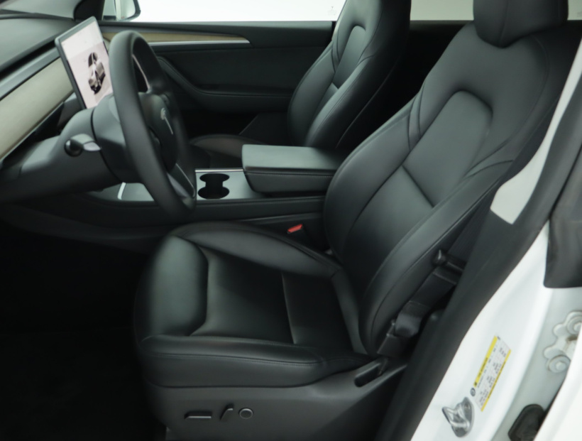 Tesla Model Y, 2023