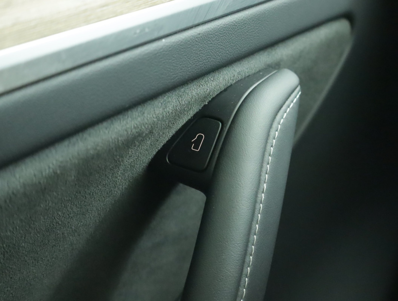 Tesla Model Y, 2023