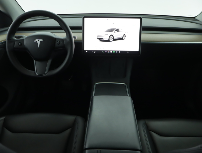 Tesla Model Y, 2023