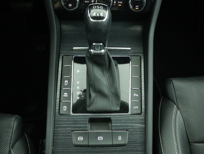 Škoda Superb, 2020