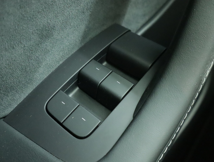 Tesla Model Y, 2021