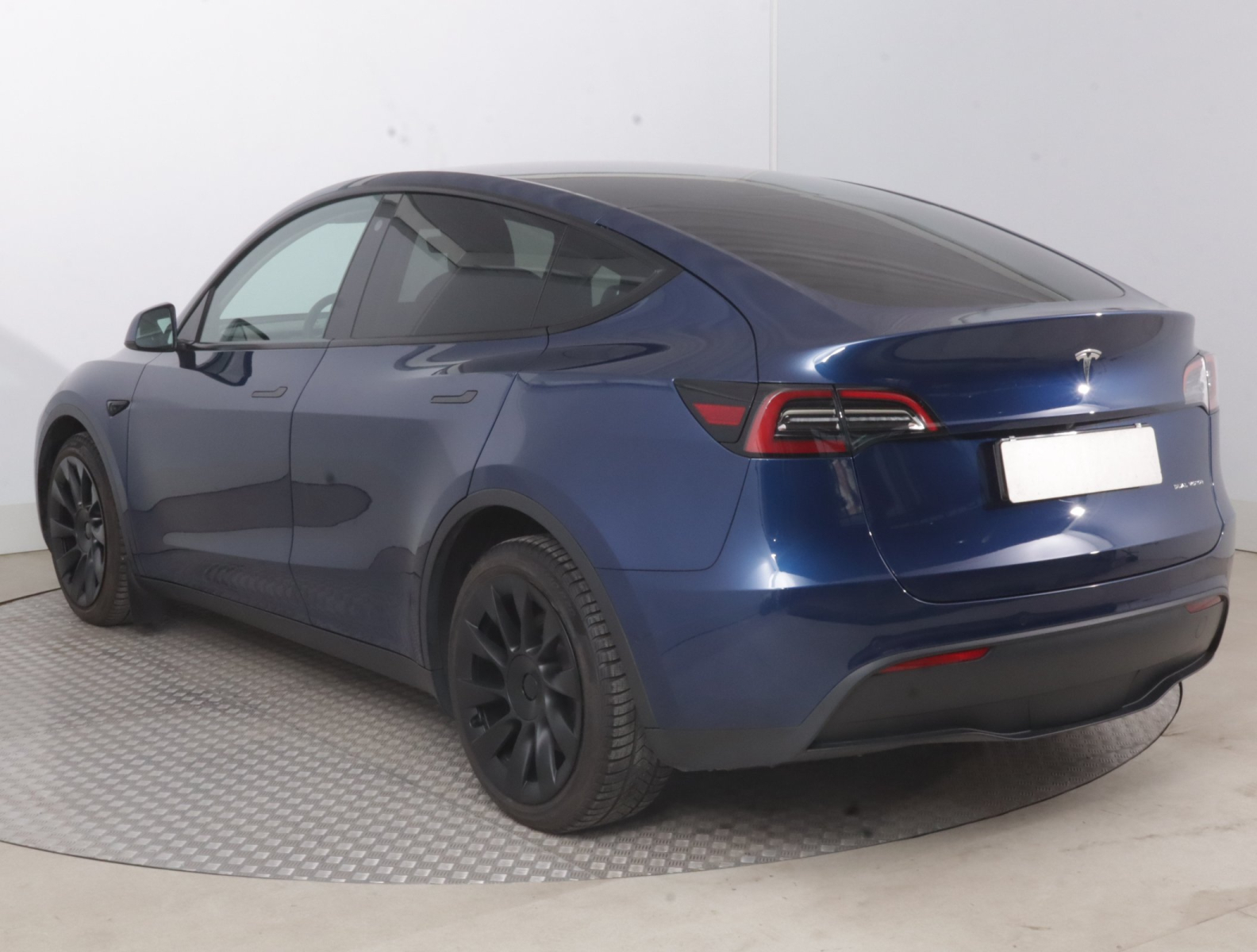 Tesla Model Y - 2021