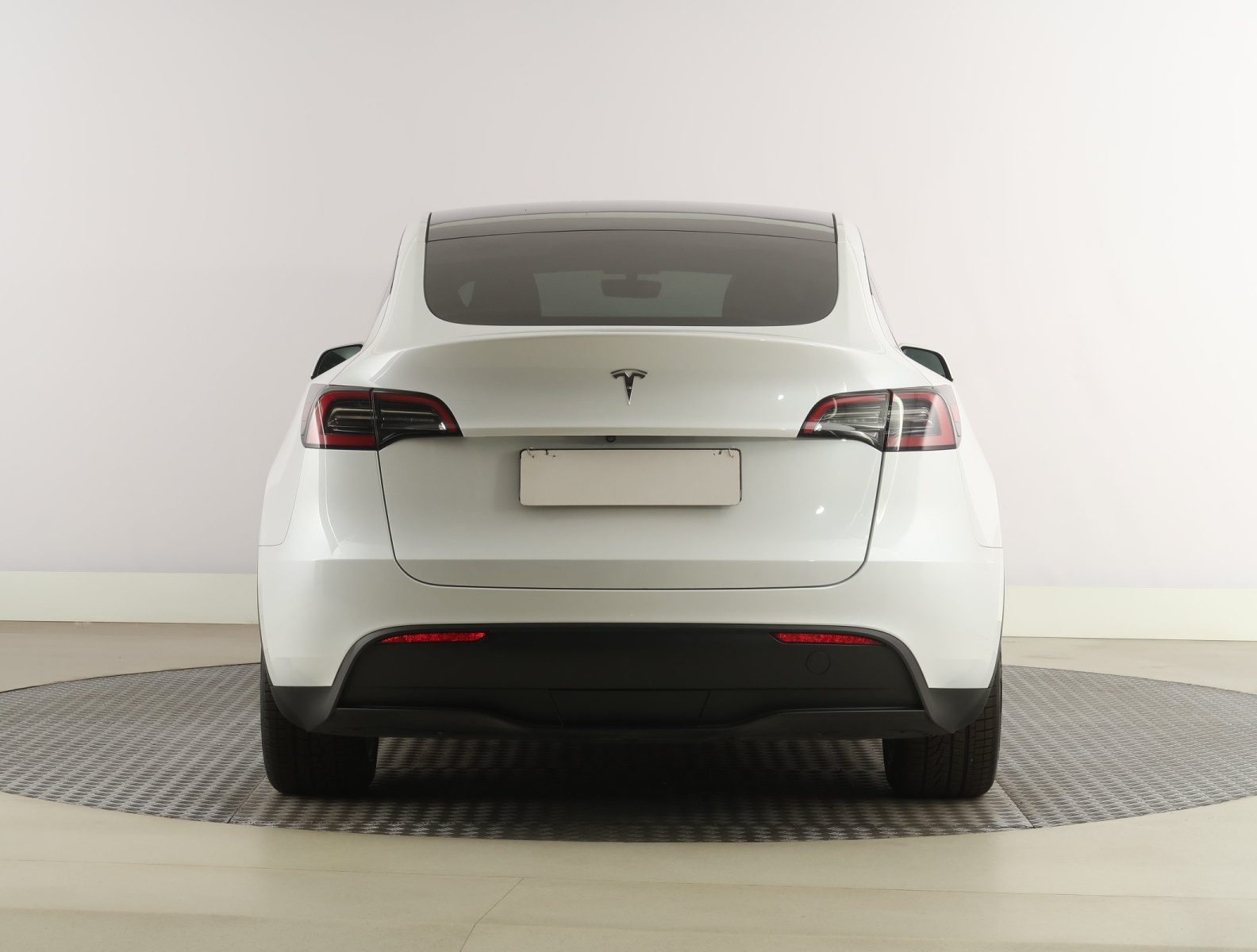 Tesla Model Y Standard Range – fotografie 6