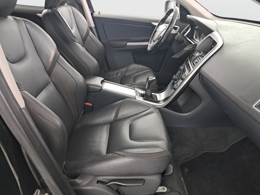 Volvo XC60, 2015