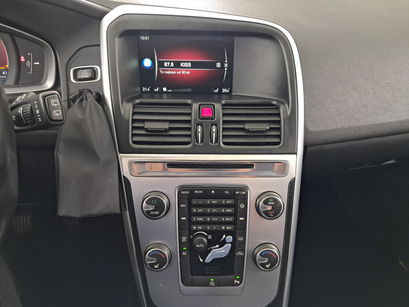 Volvo XC60, 2015