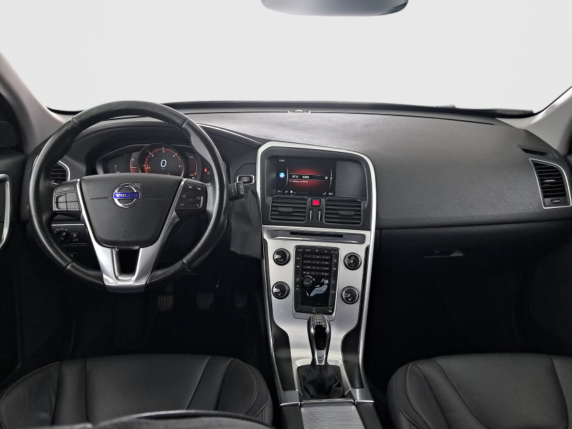 Volvo XC60, 2015