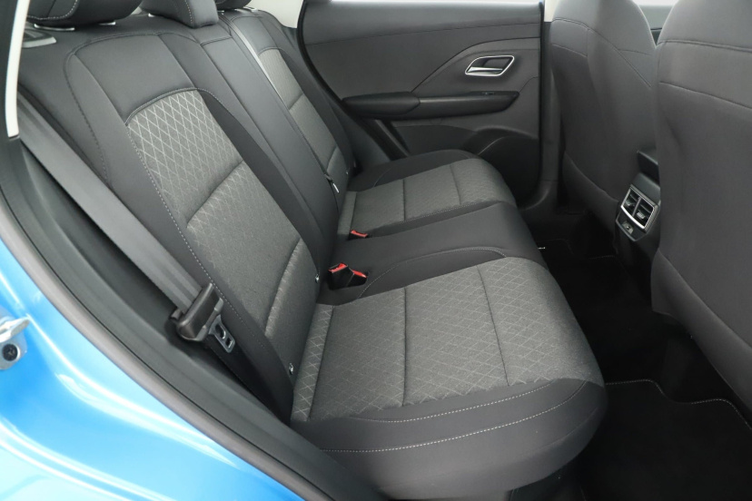 MG ZS SUV, 2025